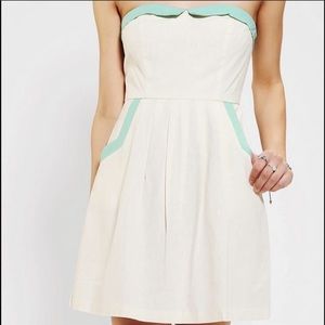 Strapless Linen Pocket Dress